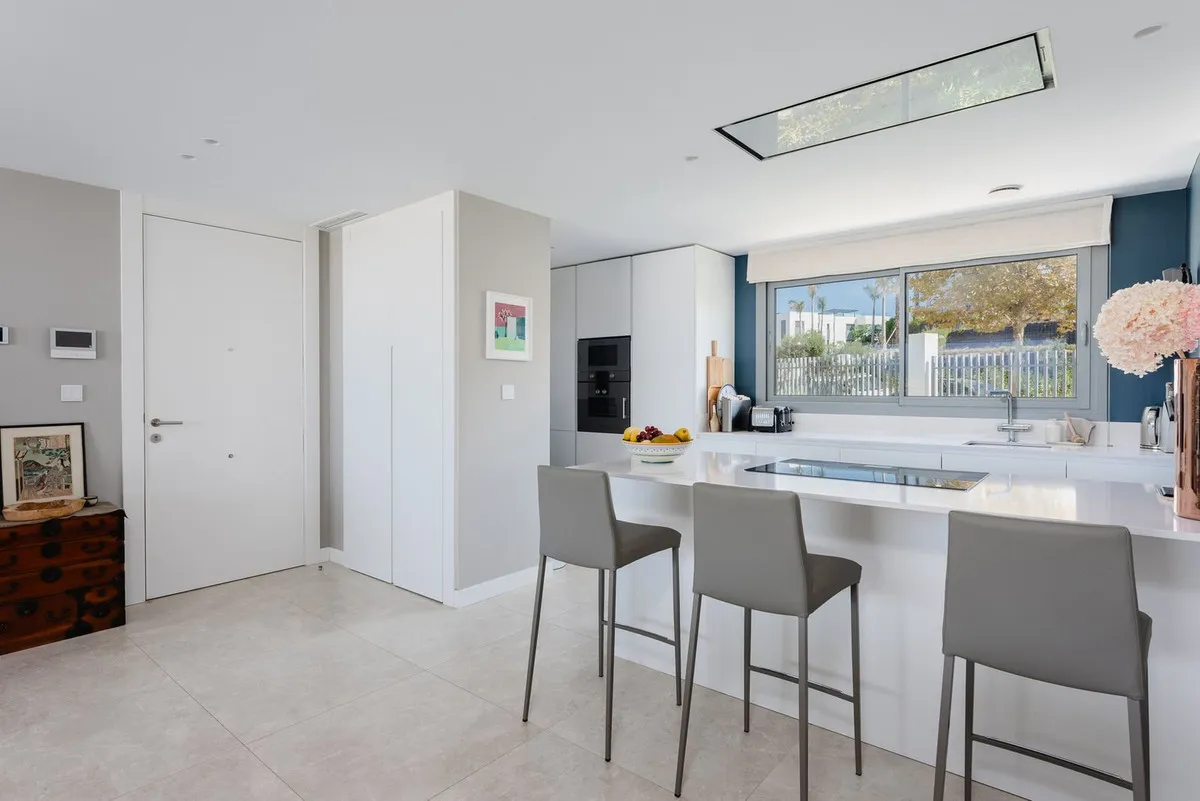 99cd92c0-1330-4a07-befb-4c7c0b652ed4