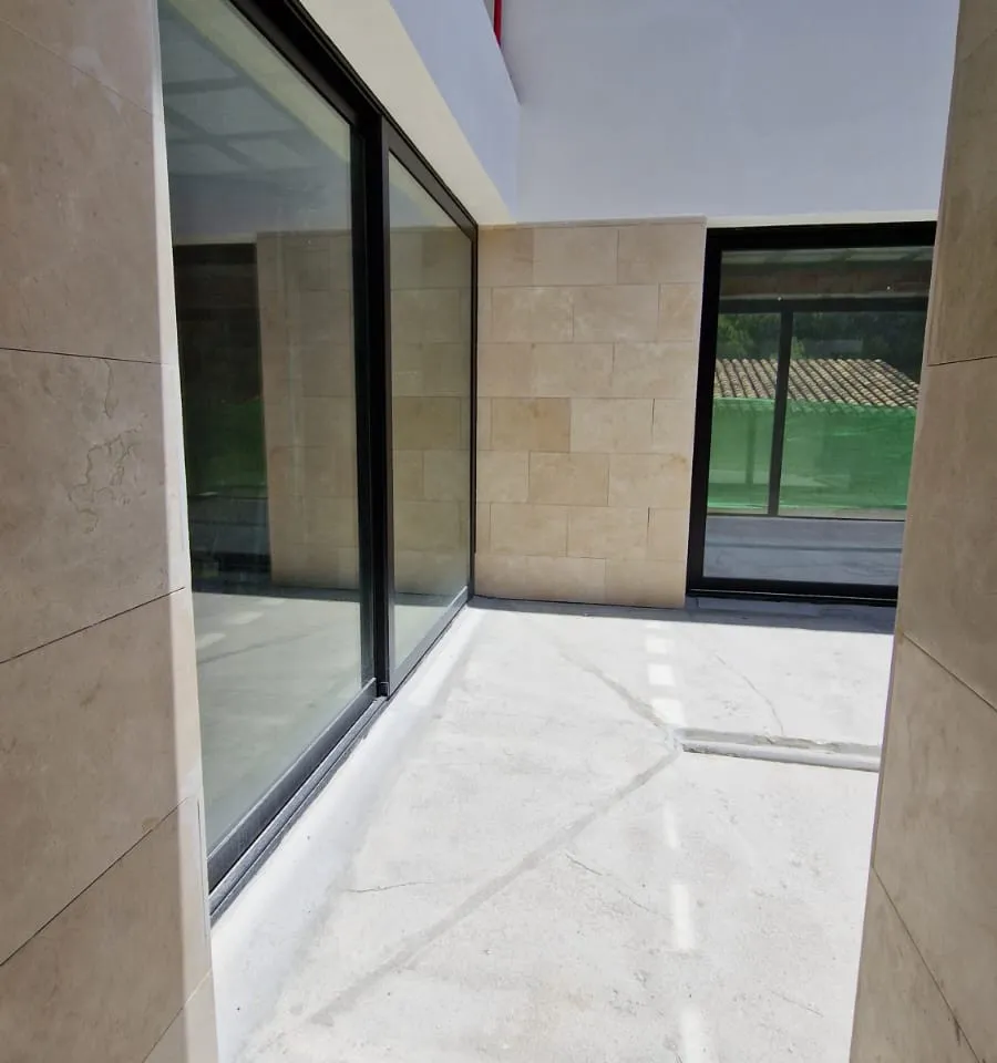 b7adc83b-c1a1-49d7-b413-6a7b48478728