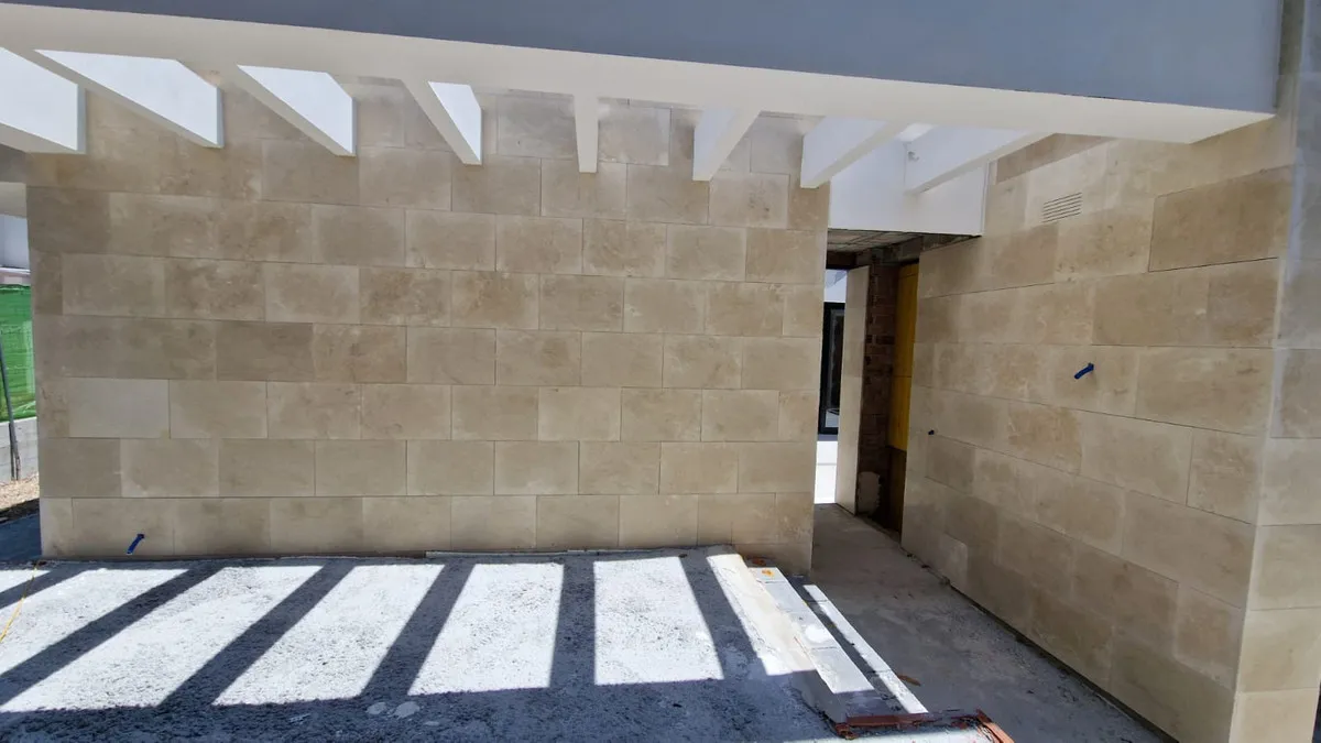 e256993a-9375-4fb8-92f3-c0094f14ec89