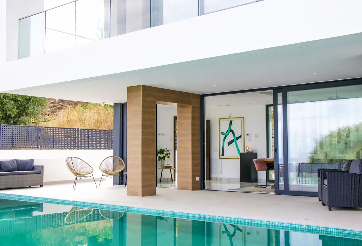 1bceed7c-688a-4269-abcc-2ee3b02341ab