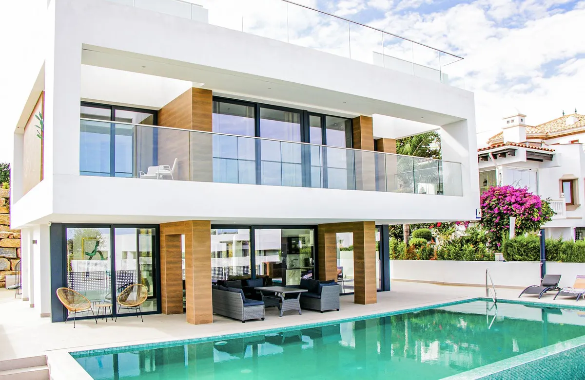 ab512567-4db5-483f-ad5a-34830fd33068