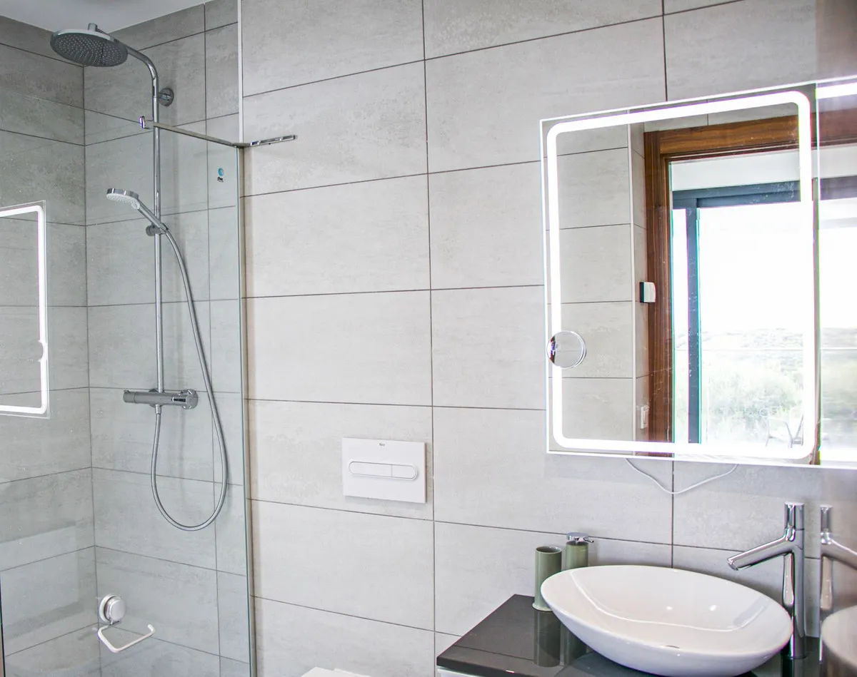 c554b83e-5ba9-41de-b3f9-779df0cefb03