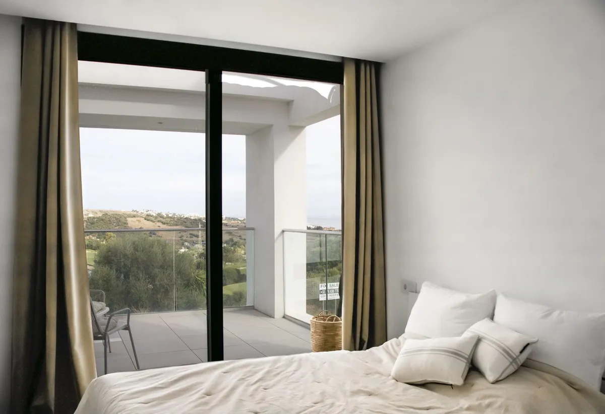 f7db220f-352a-4129-83ac-95d873f5a129