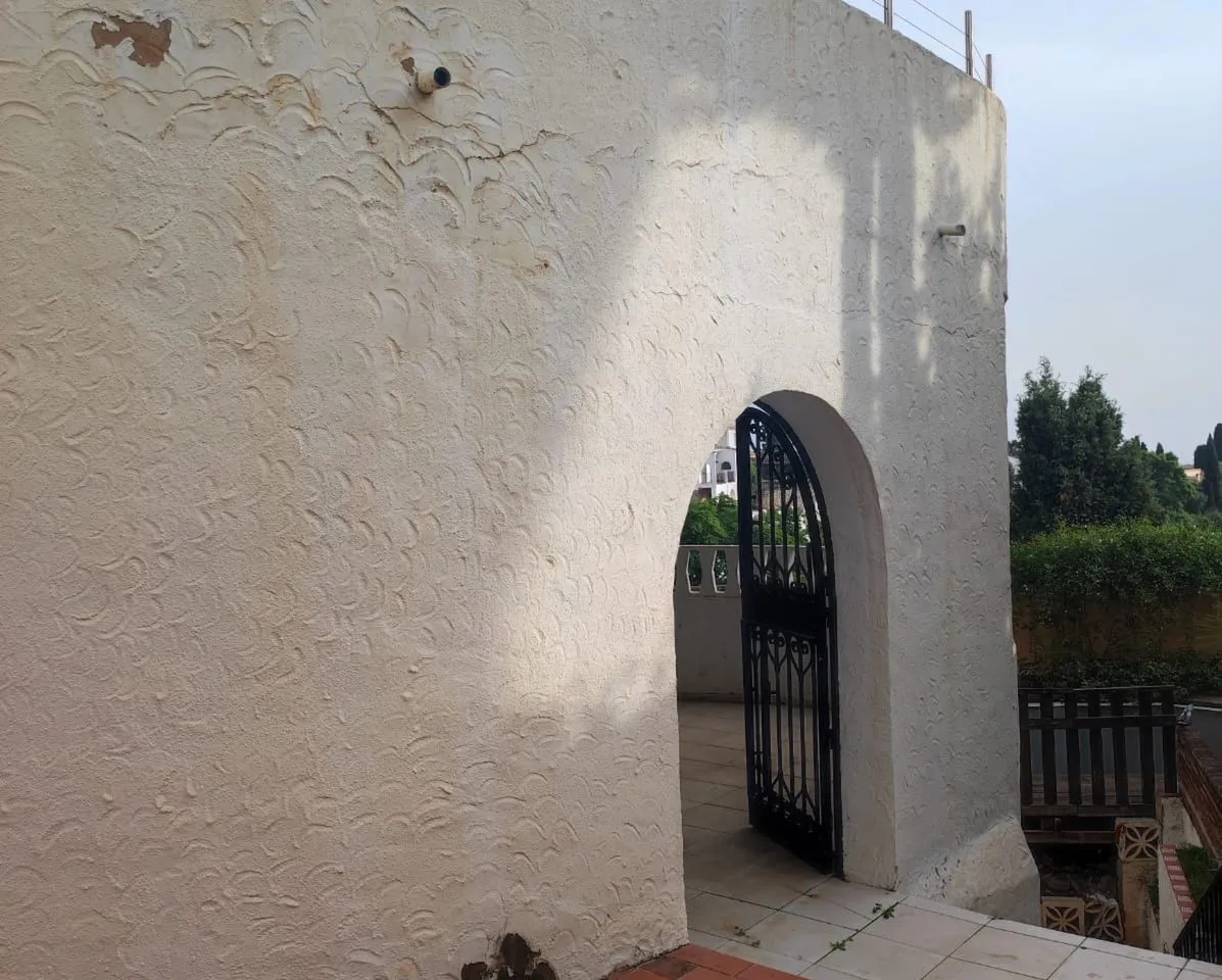 4a2278ba-68fe-4d04-b740-26decc9e24f0