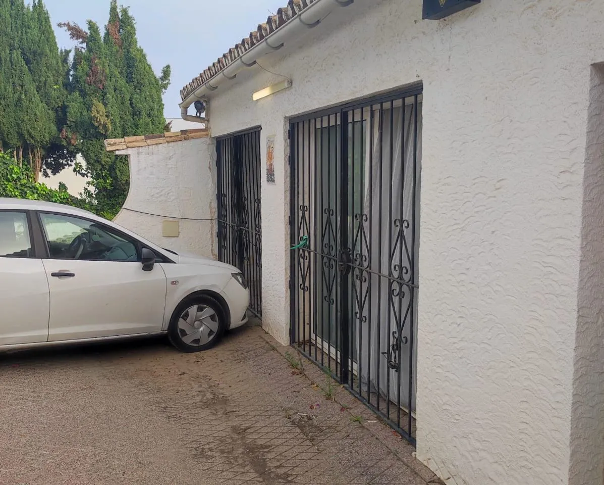 c43410b4-2039-4795-a939-1af7c4c61ebb