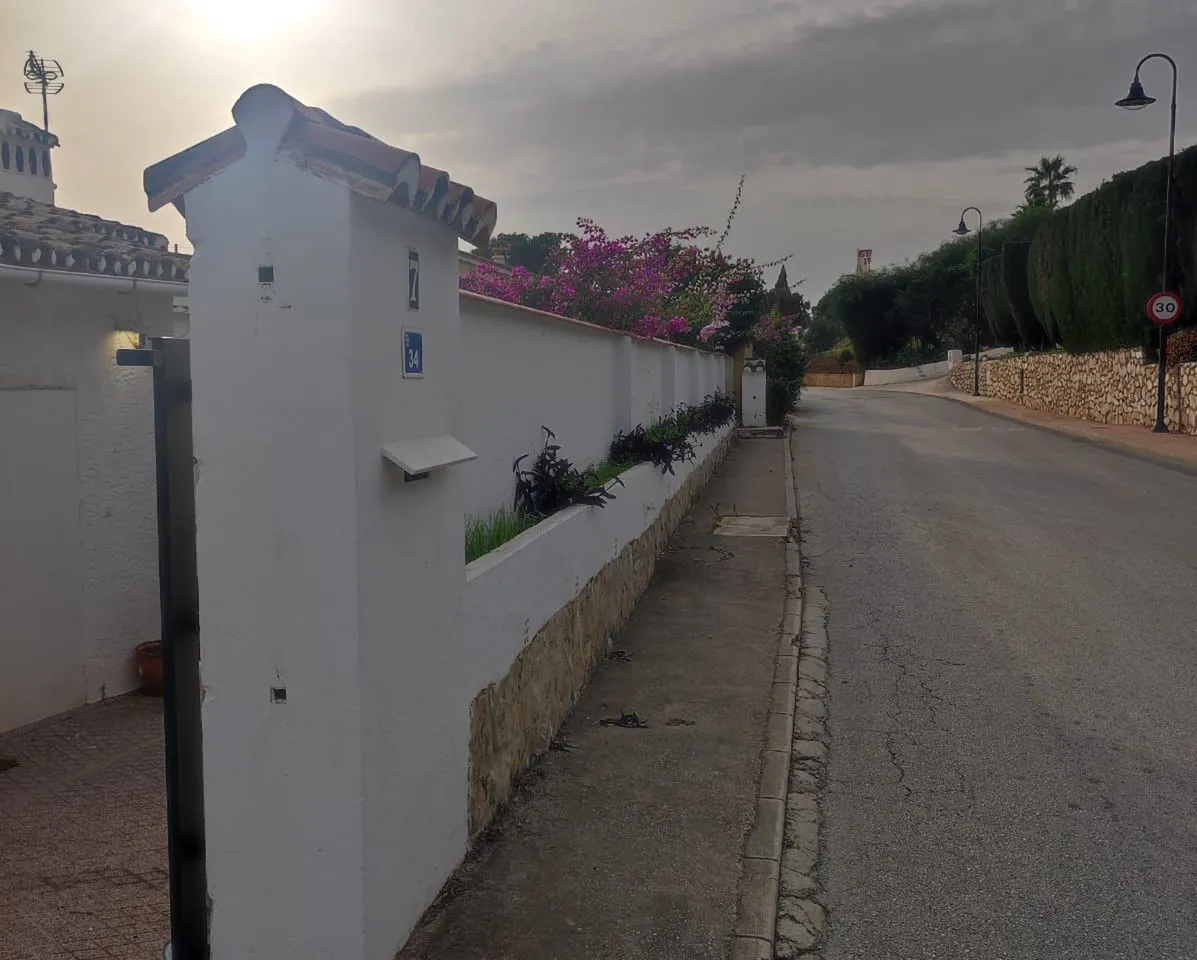 e9a547f4-90df-4a8d-a09e-4830733876c6