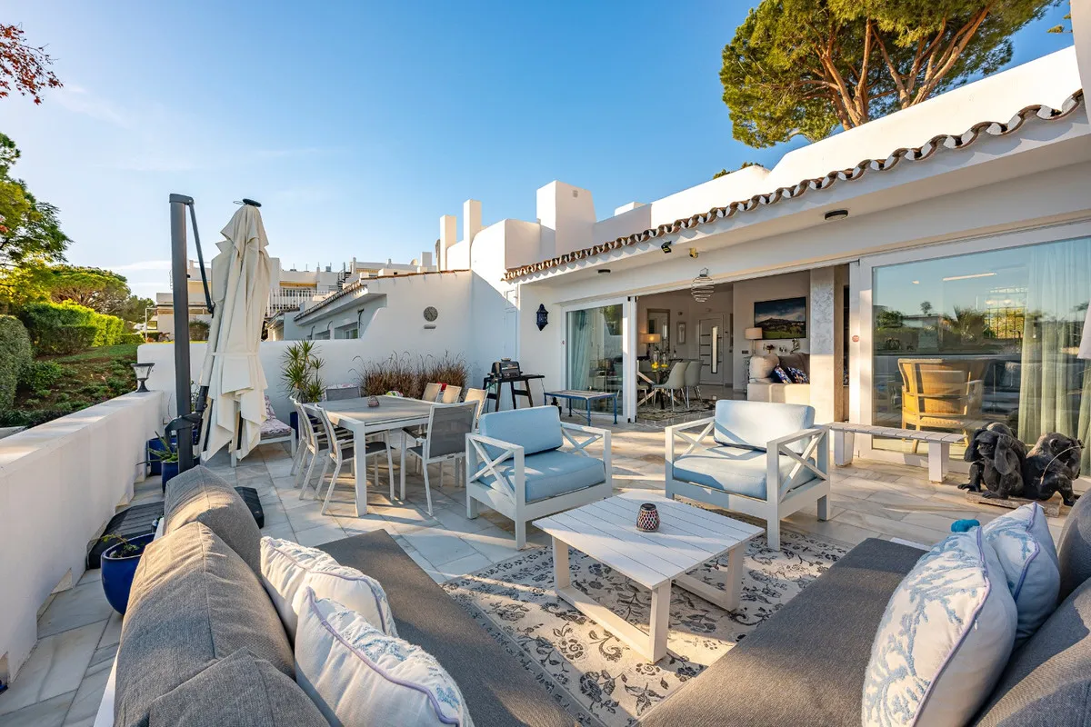 0f2a4d2e-f9a3-4ca2-a4ba-82df6f20968e