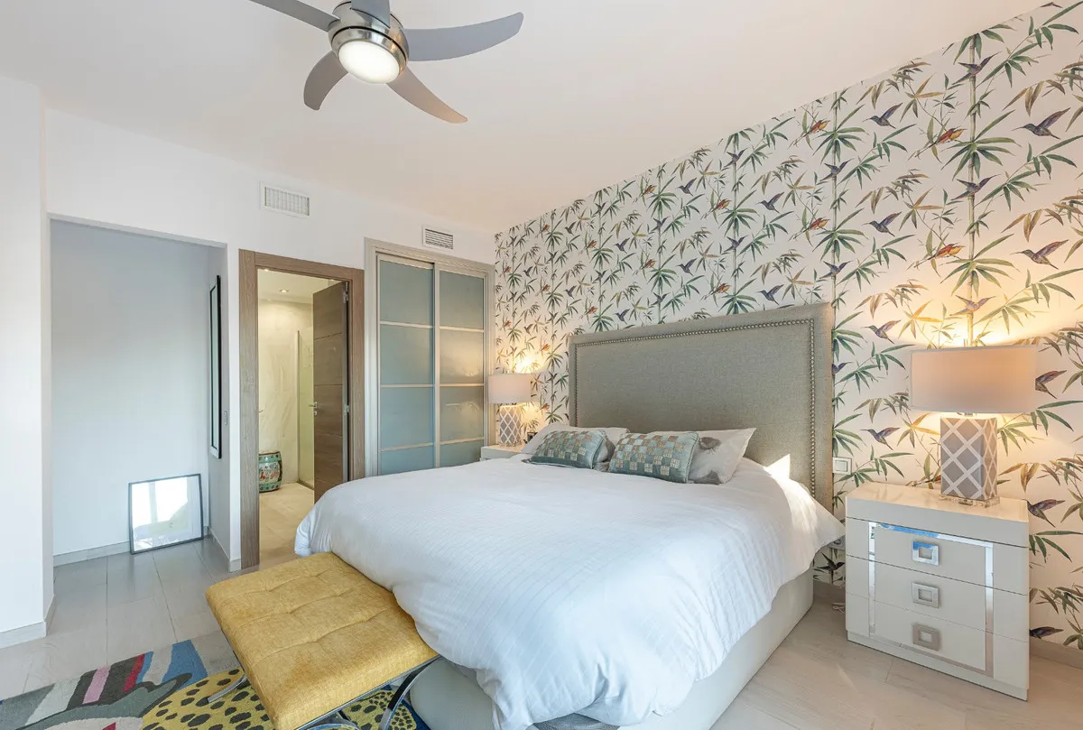 460d6b32-f77d-4b91-9bef-d74581b69181