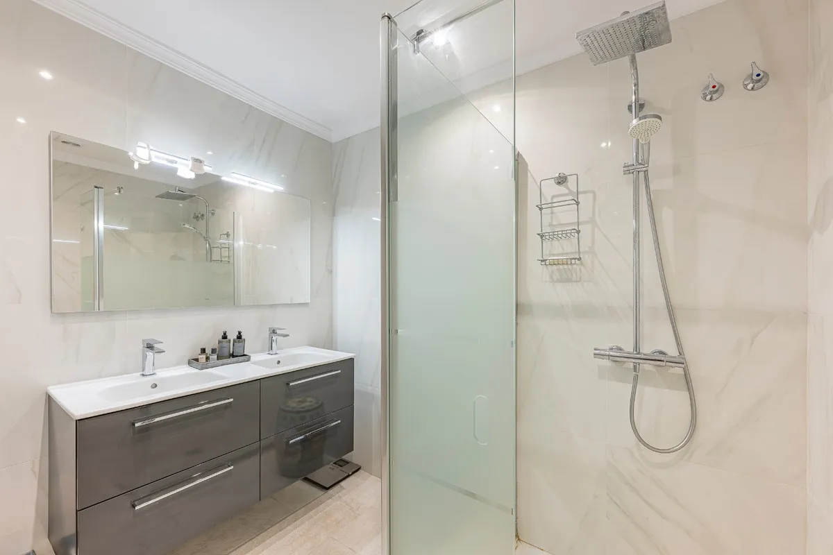 813251d8-5cca-4c13-8608-b9781f776e6c