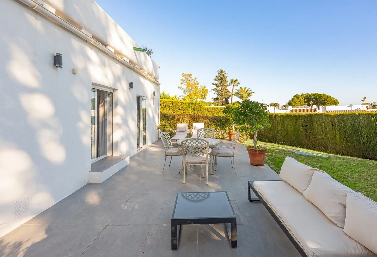 945ee2f8-8c7a-45d6-aa4e-03dfebb90258