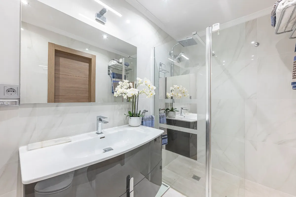 cde6c377-9958-4244-bf20-34f9552787b4