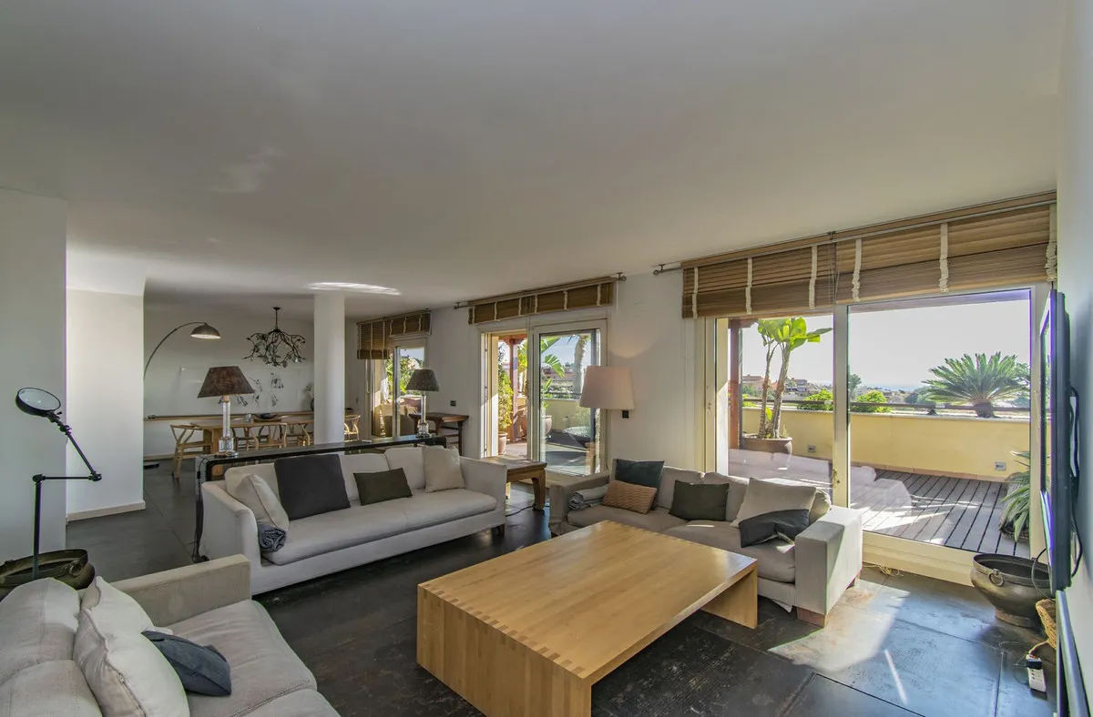 324b6803-9d62-4eee-b70a-cd1837ecaef3