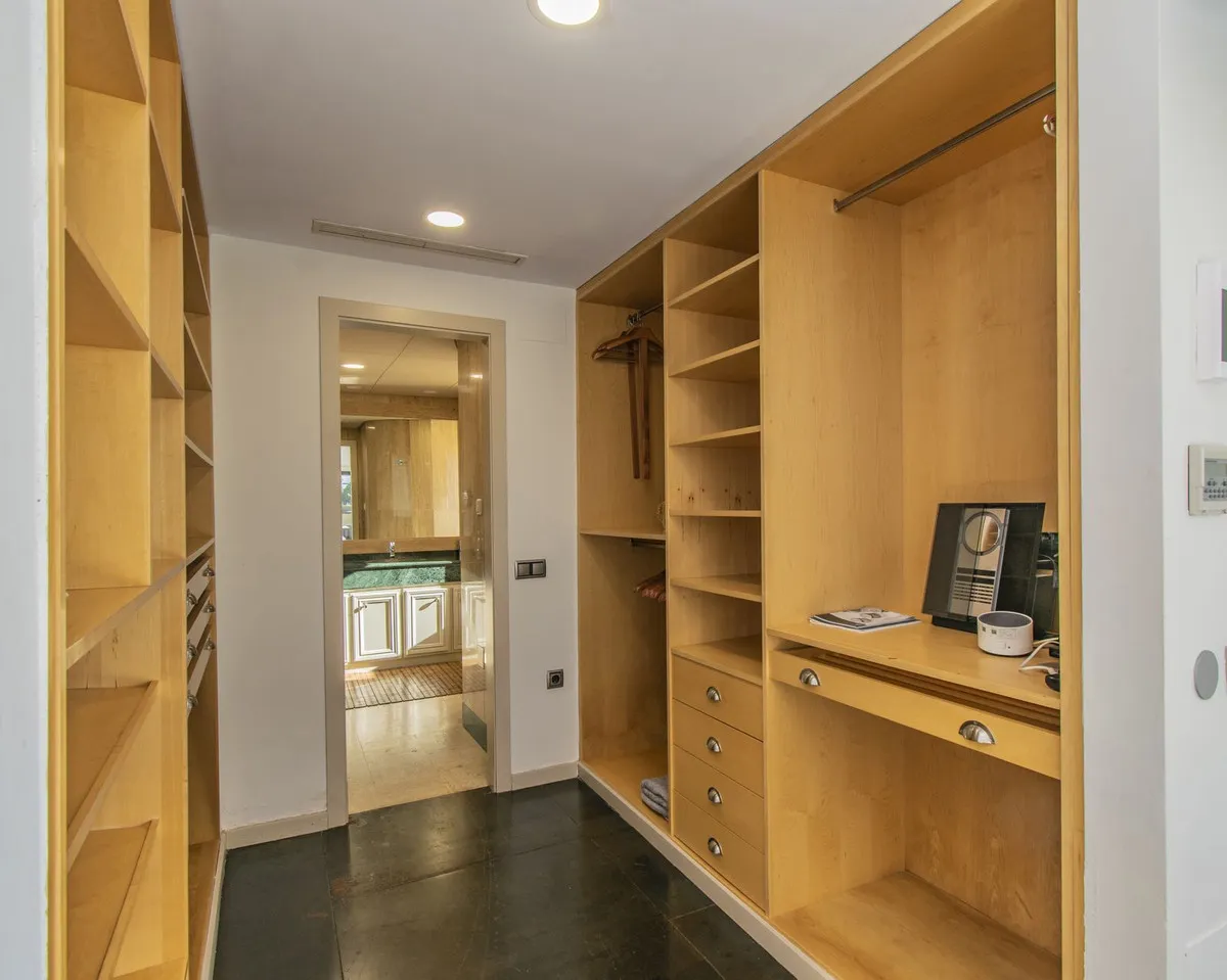 4df36ee6-7ca3-4ccc-aa9f-88cf018188a4