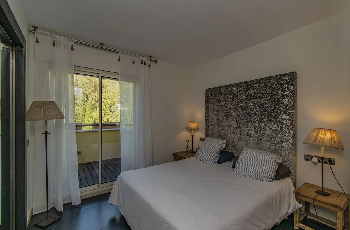 8daa61e7-604b-4432-9963-aacb73900d8d