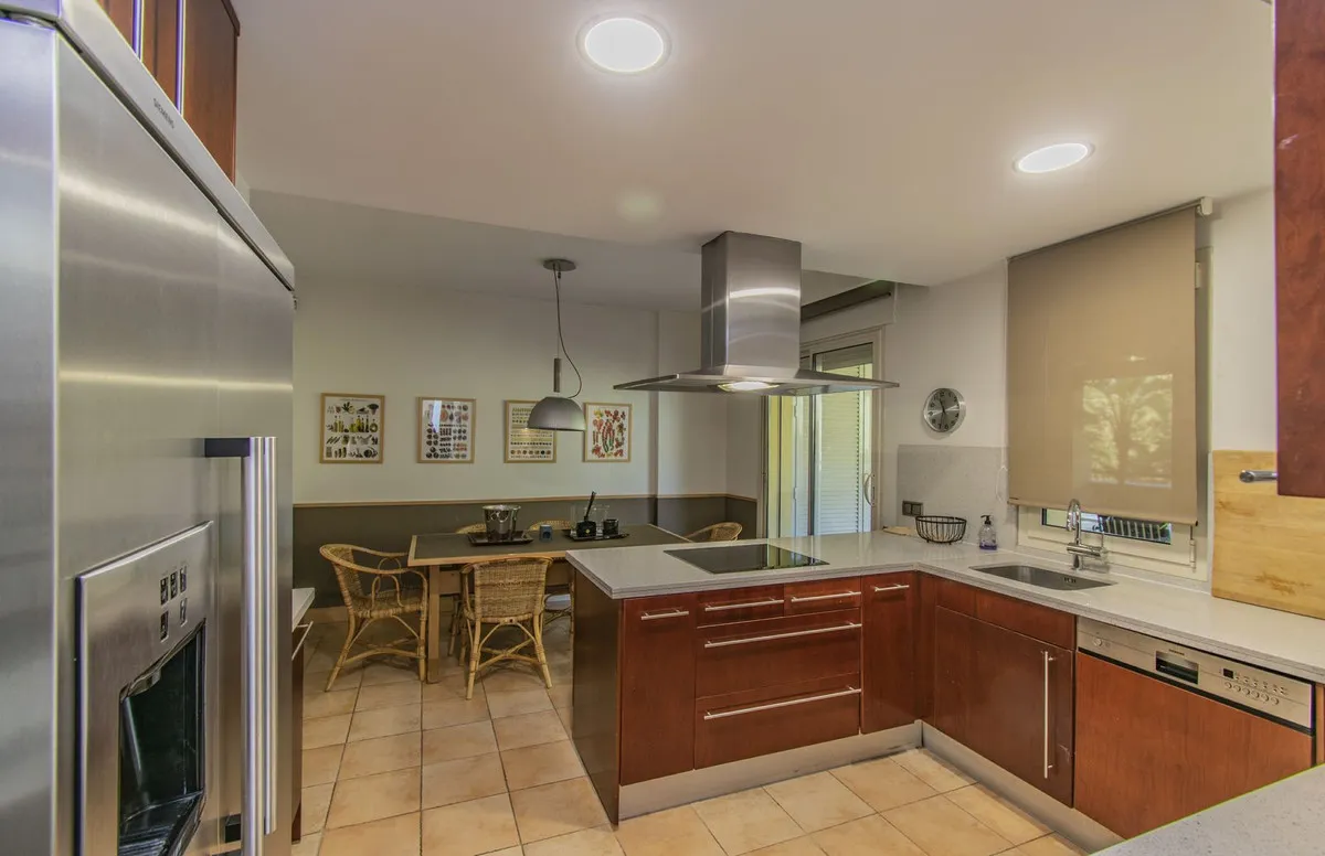 9e7bfea0-37d4-48cf-81c0-a38017bd3163