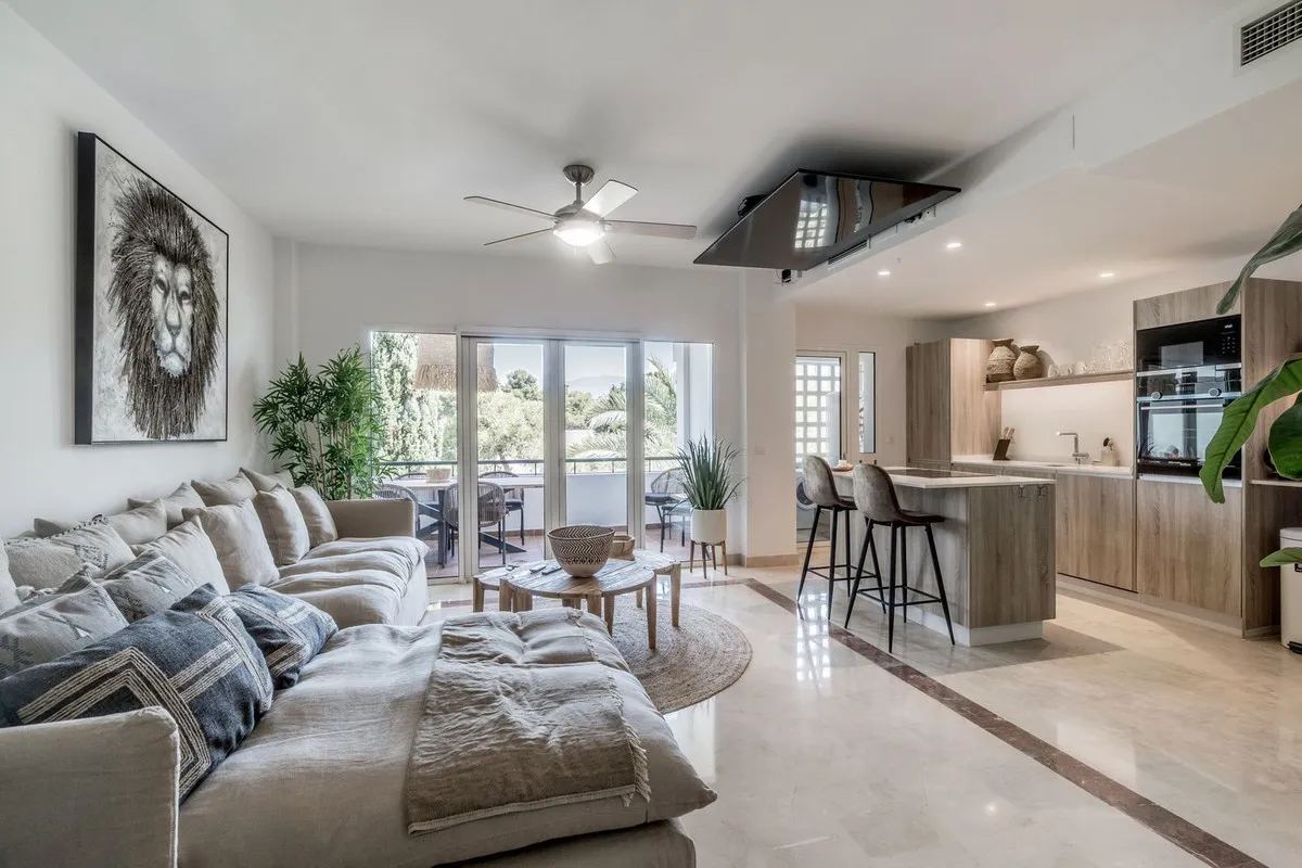 f56b4dda-b99e-403e-ae1e-f838ba5f4729