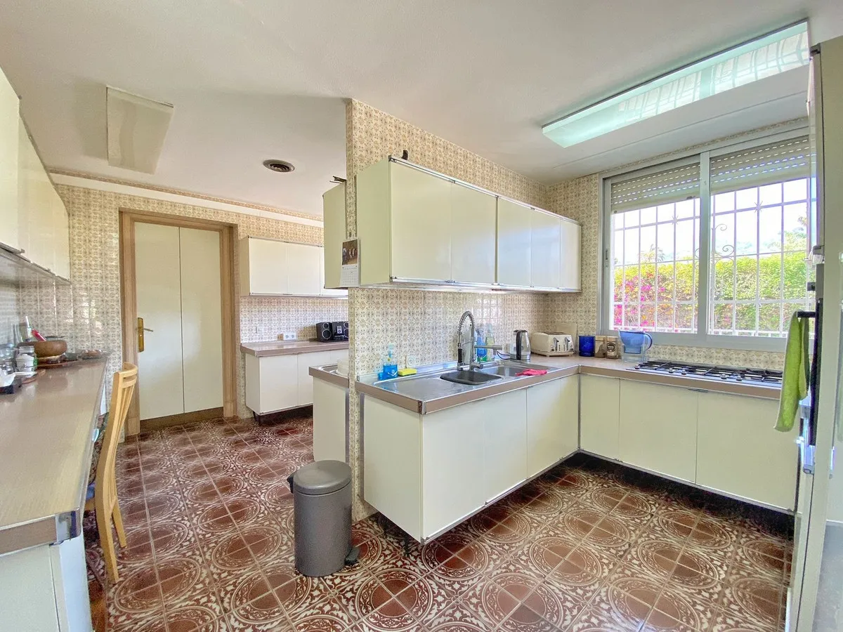 02c3e2f6-1ed1-4fc7-b68f-898caa0ba47c