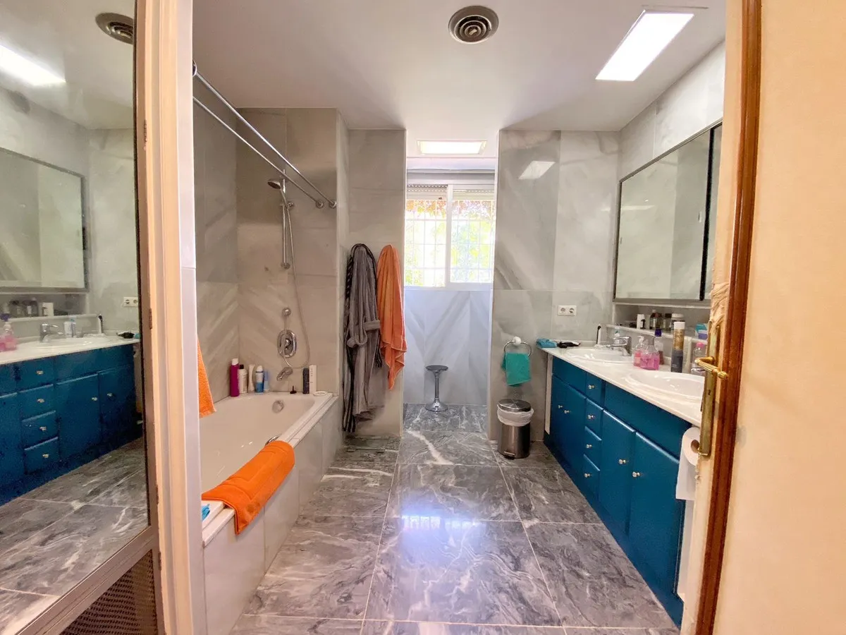 823e9ccf-0b0d-4dd0-9bea-3410d4d5a6ec