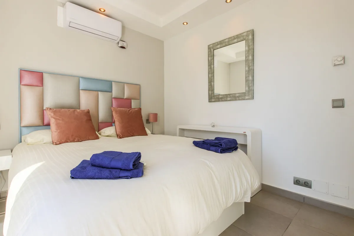 cb847f79-9b1c-47c9-b6ce-7aa444e890ea