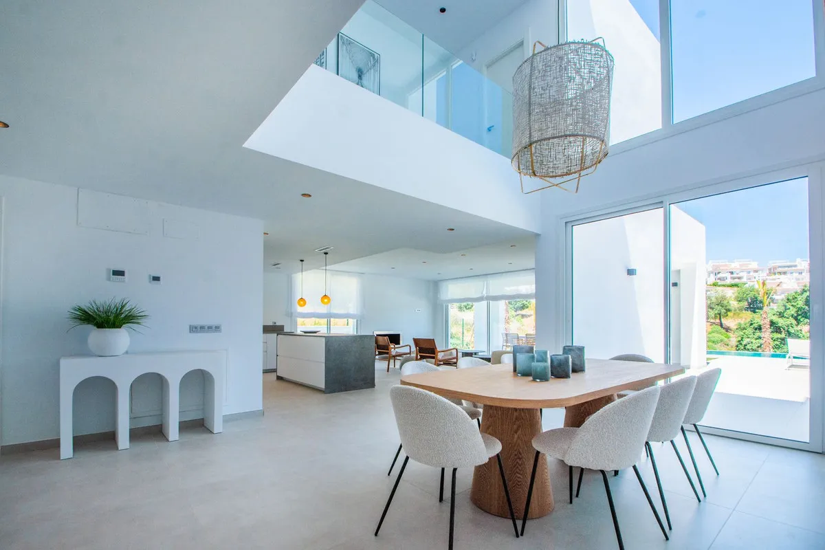 20a74cf0-b3d4-49b4-8241-b22323a24e34