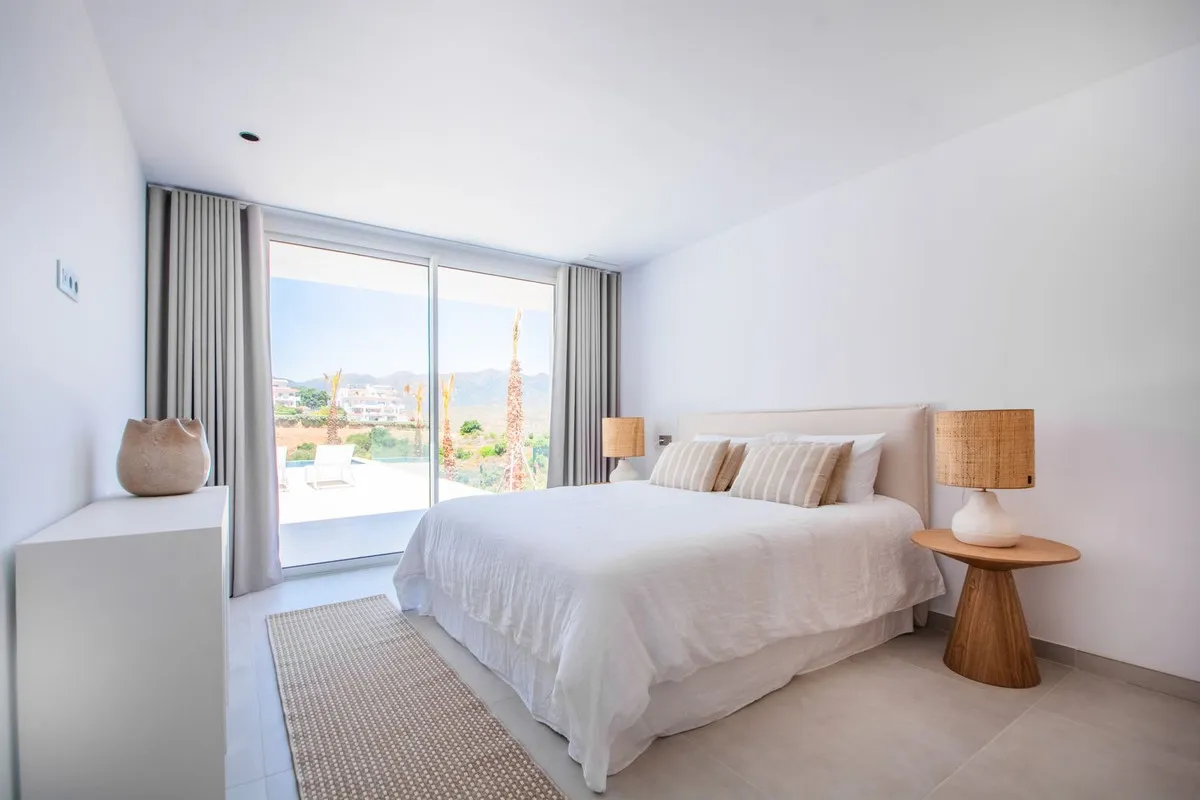 c396f944-0a17-4bff-abeb-4c1f501eb025