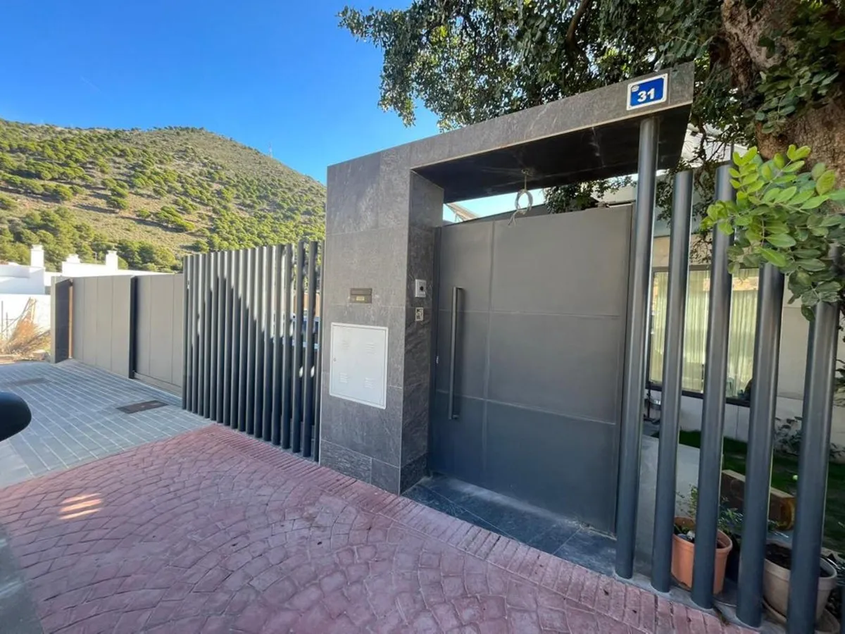 d7587e6b-89fa-4d28-99a6-173ac563e3dd