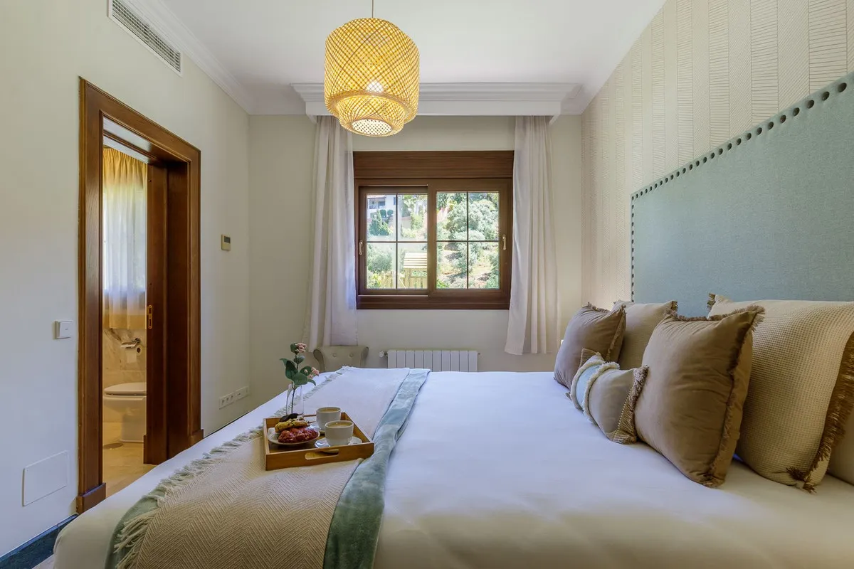 60f7c0b4-dc2e-47dd-bdb1-abfa019c6fba