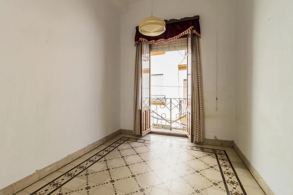 30bb35b3-0005-4b10-a52f-a80a4850829a