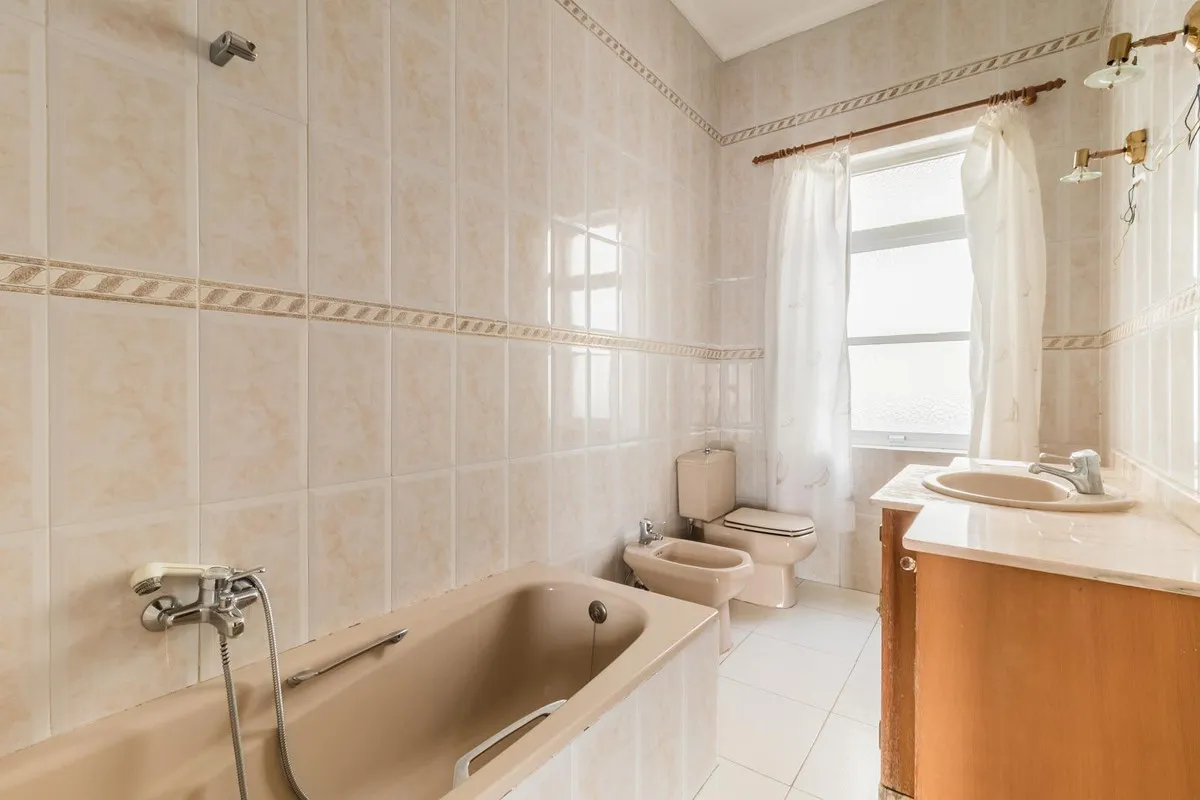 96ea0779-4984-4253-a30b-414737930751