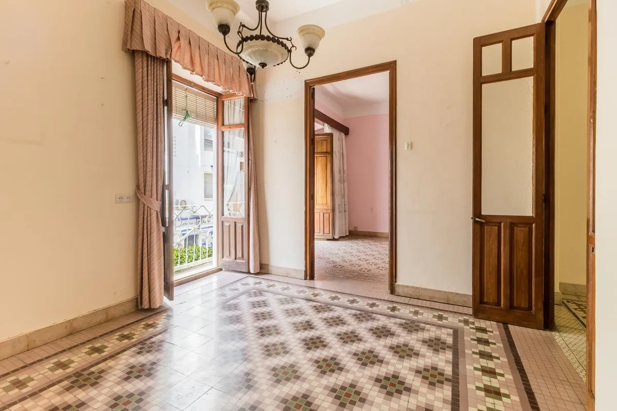 ff26e7ea-d2c2-4e36-a896-c2c836a305f5