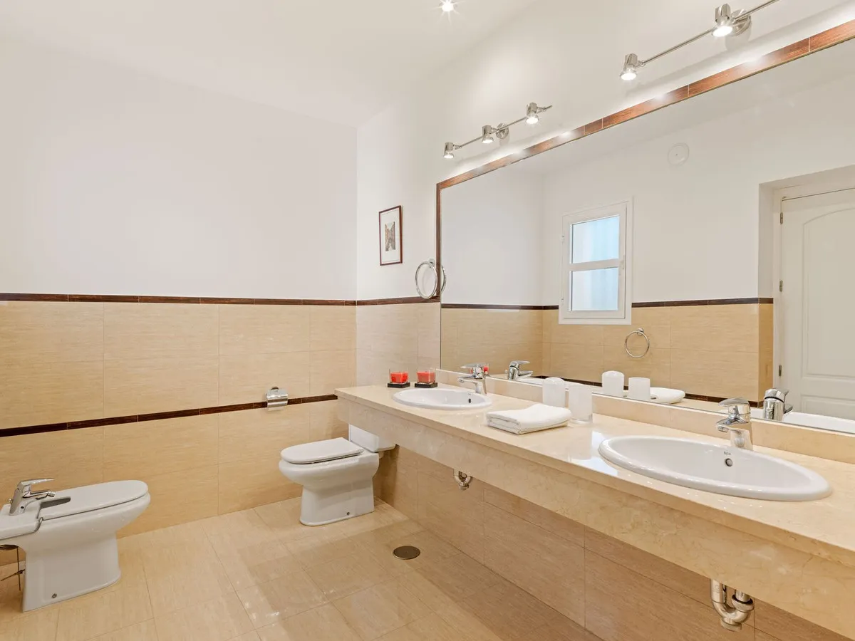 253067fc-6d2b-40e9-bbc4-24c2ab4d814c