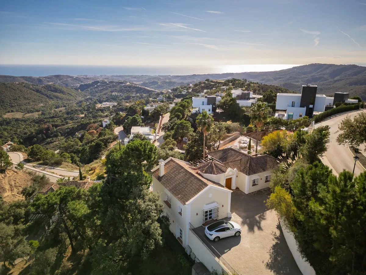 fbd0668d-c0fe-4b12-aa51-72d01396e92e