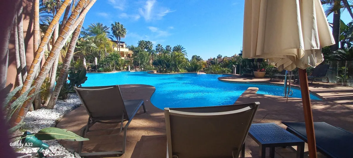 4f1705e0-6b98-458f-98ef-e8a3afea3a96