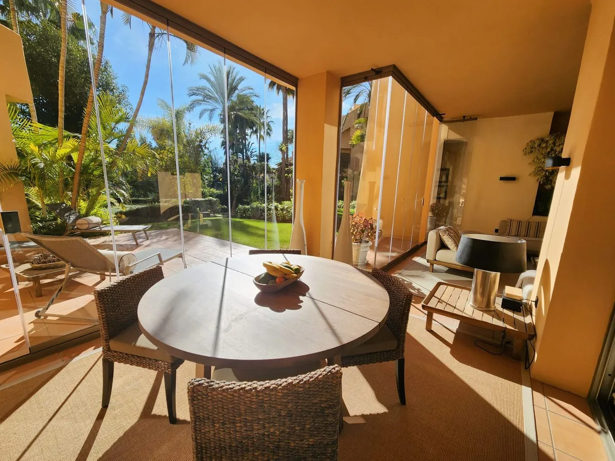 aba4572f-b7e6-498c-972b-d8468bacb9d7