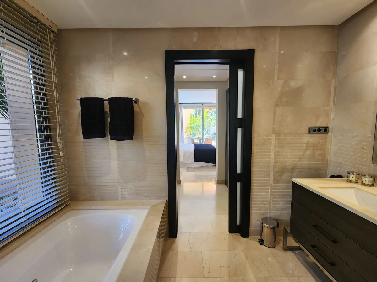 b45c8aaf-ea6a-4df2-8a44-dc5b130cfda2