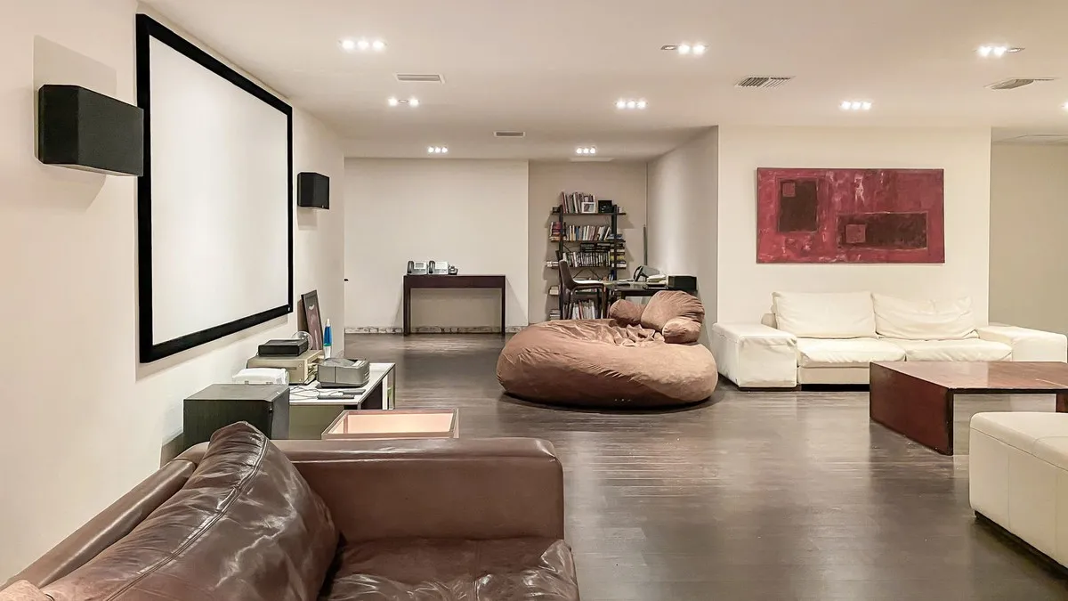 6efb50b3-38dc-47f1-92d1-b7bfebf95533