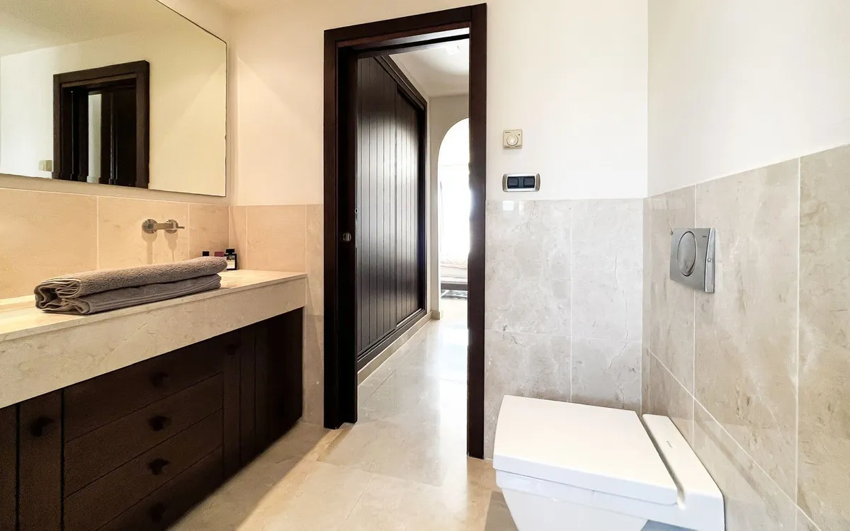 90c25221-cfff-4aba-a677-08c7cf08227c