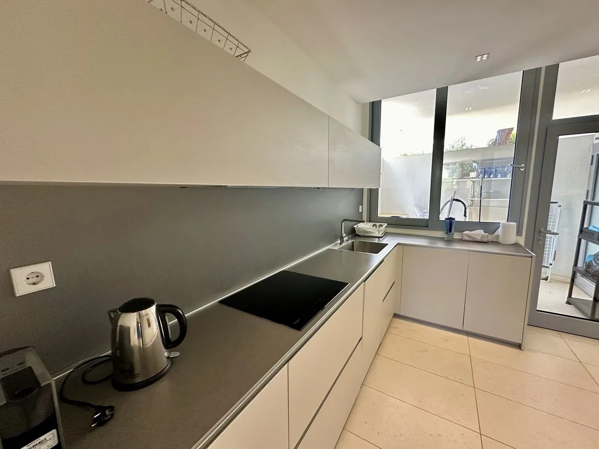 9aa23db4-3b10-4c01-8f91-5668d604fb81