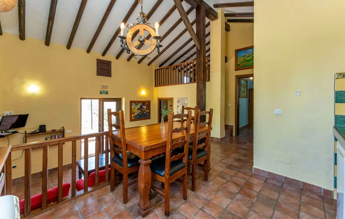 093bfaf9-cc91-4c29-a61a-2f64295834c0