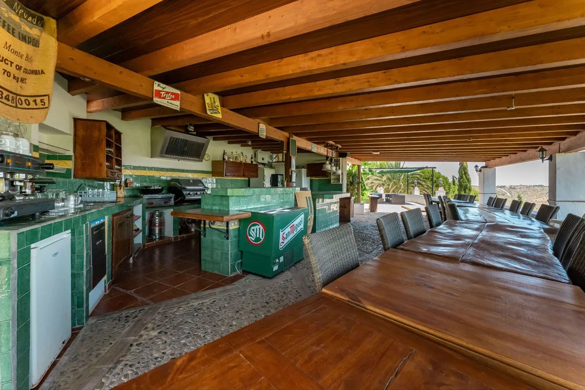 1affc833-fb25-4b31-860e-8cdbdfc587f9