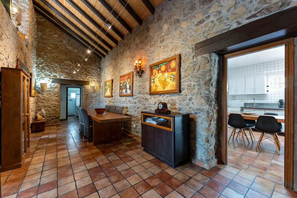 57f7adee-983e-4636-b941-1418b58457a0