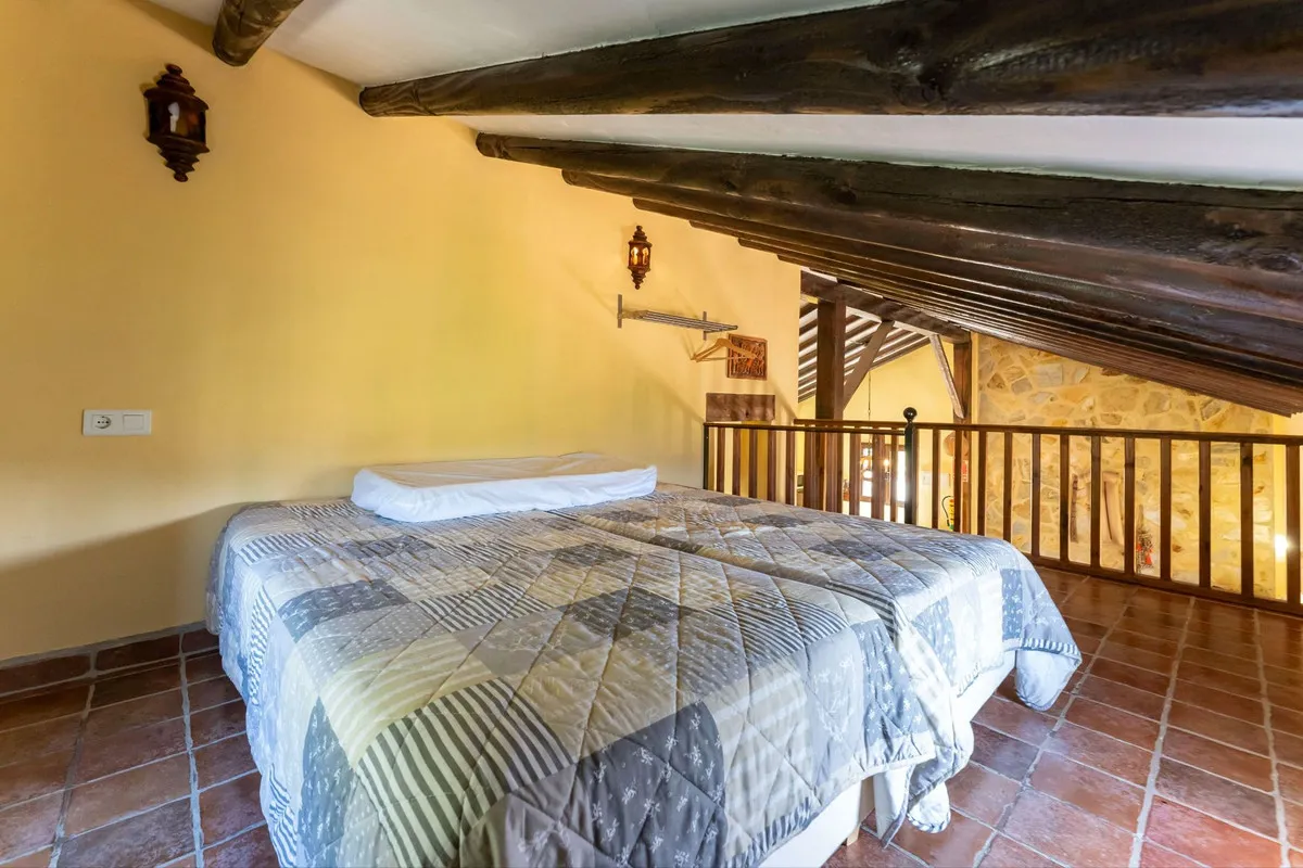 66cbc31e-210b-482d-9f24-47c5e6501b90