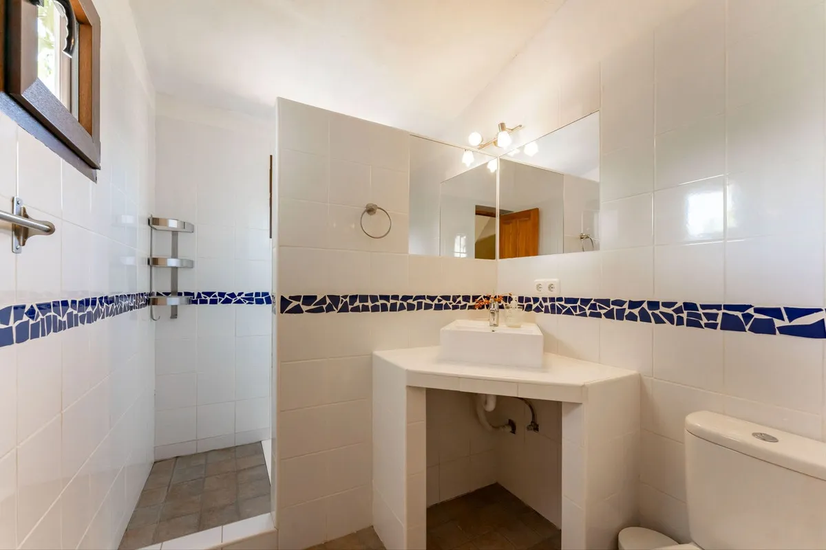 b097b1c2-a869-43ba-9f3e-0351dd0f91af