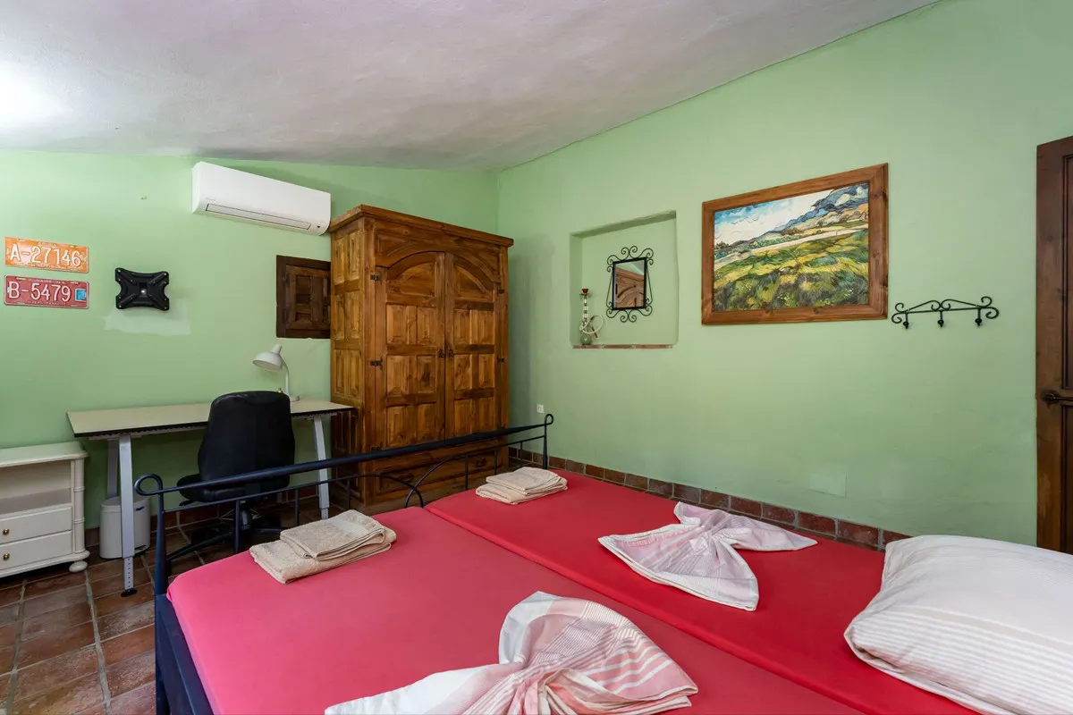 b238fbbf-71de-48e8-9bad-f714ece5d59f