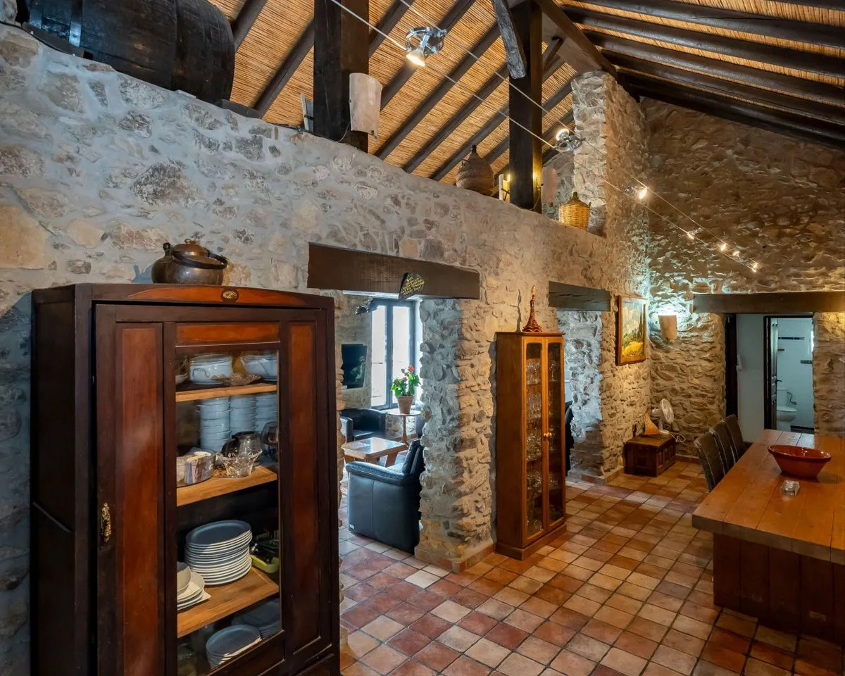 c05e4bb6-20a7-4ecc-a7df-c4a39baef1bd