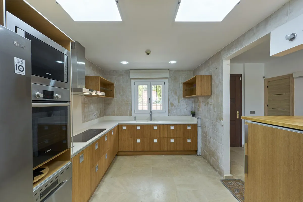 330c471e-b11f-49e7-be1f-85466693b97c