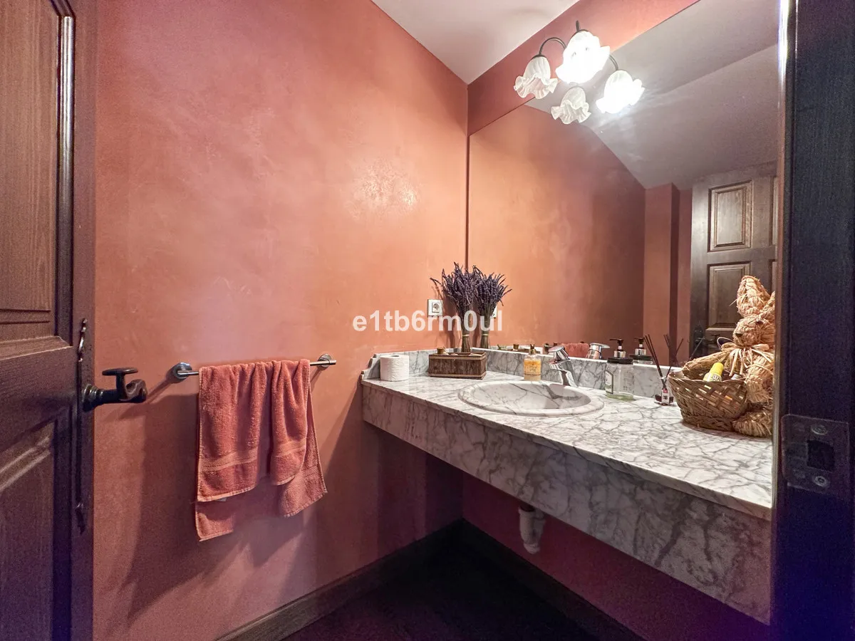 4d7dbad6-820b-4296-b260-a71201fa4216