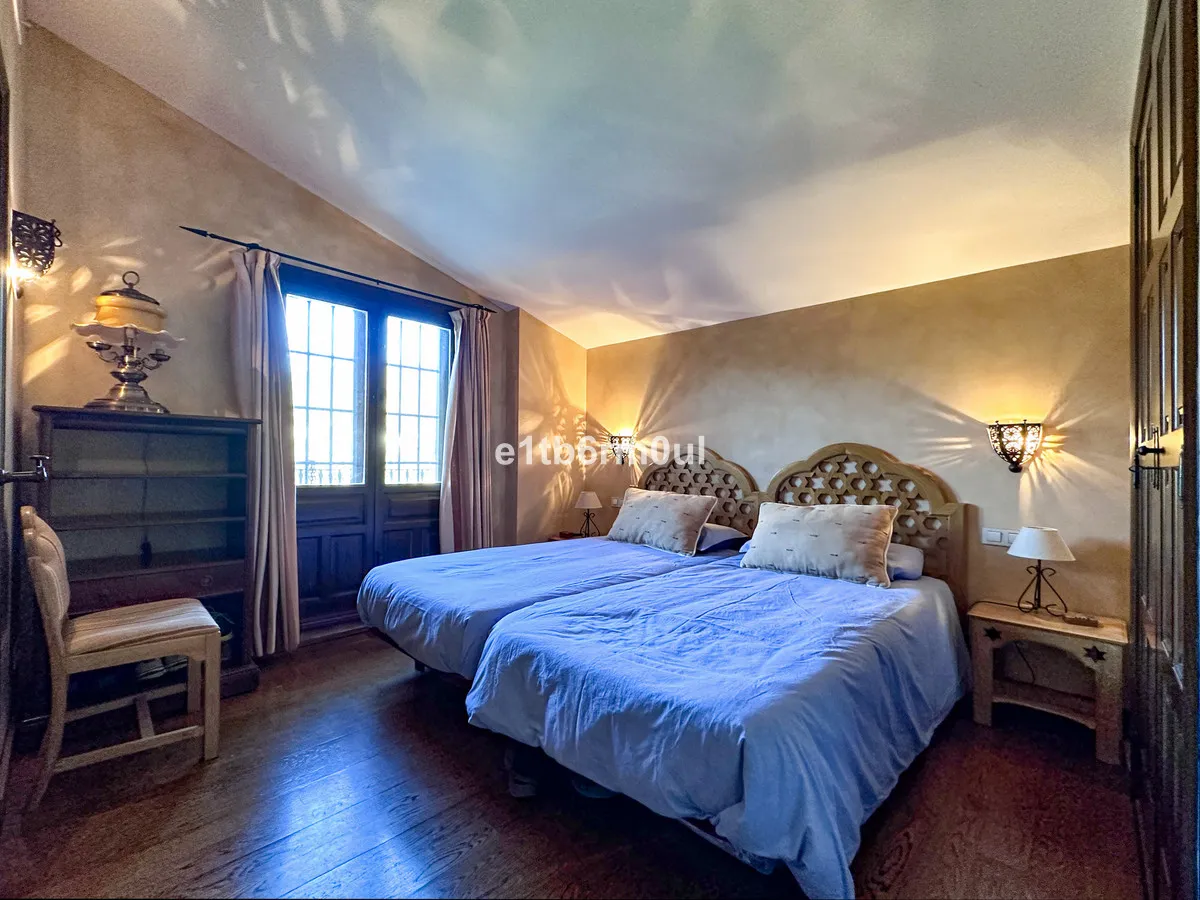 d050f389-5f65-45ac-a872-6b9693985772