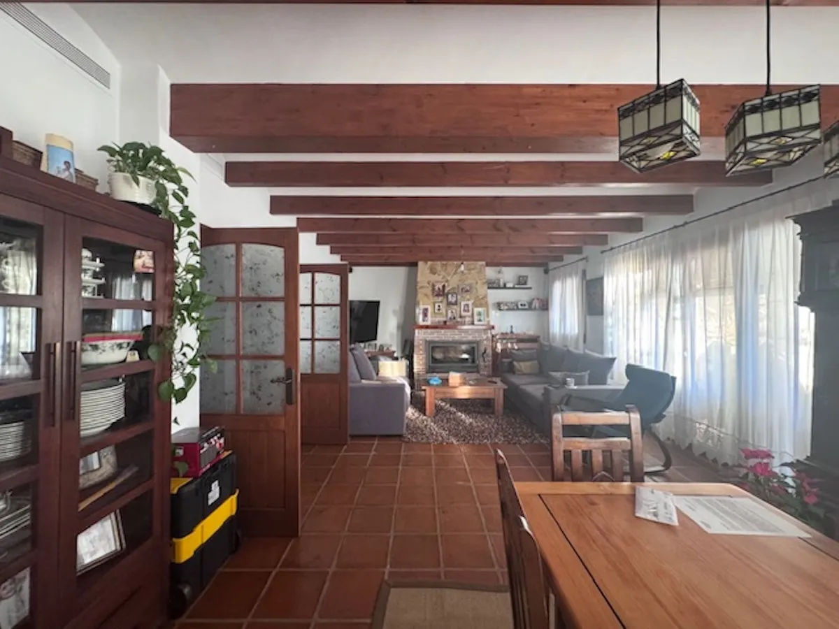 1f4d0ba1-9a2b-48c7-b8e8-c18173ae26c6