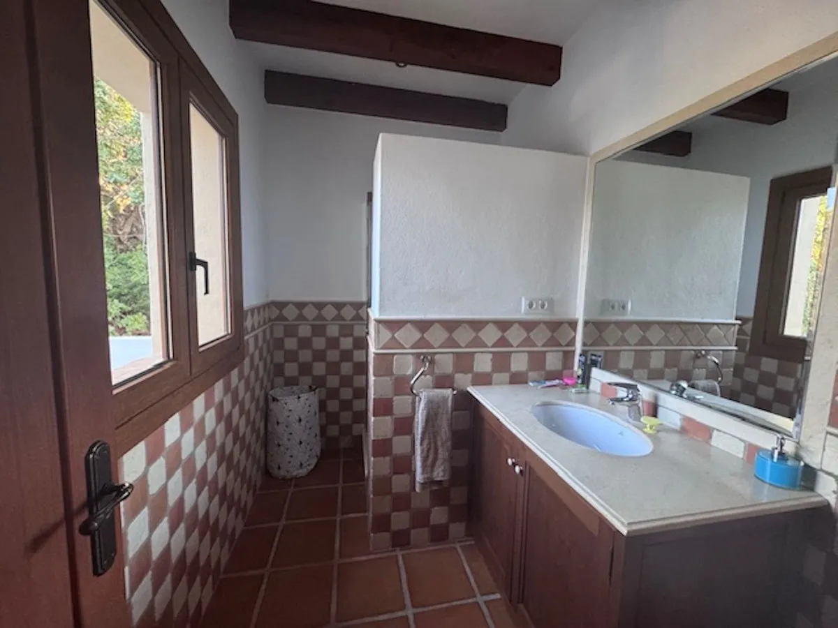 7d798789-59aa-4472-a221-566fbba65f6c